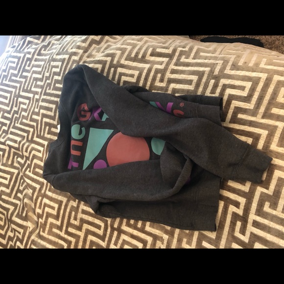 *Official* Grammys Award Ceremony Sweatshirt - Picture 5 of 5